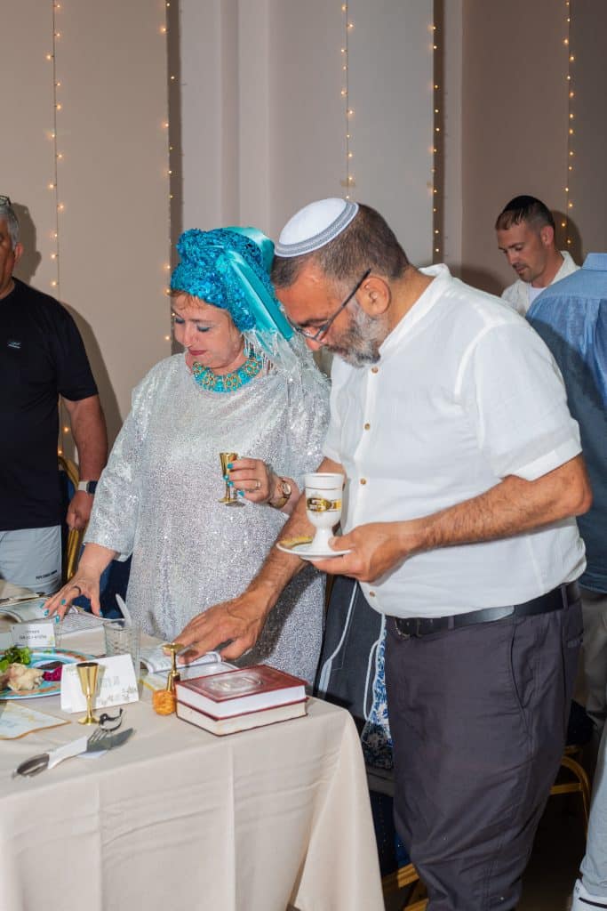 כולנו מסובין בקניה - פסח 2026